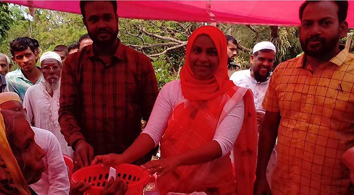 ইন্দুরকানীতে লটারির মাধ্যমে ভুমিহীনদের ঘর বিতরণ